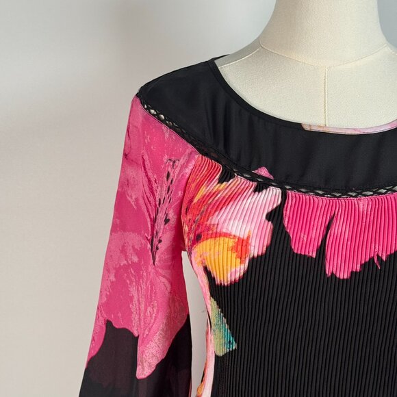 Melissa Paige Pleated Floral Bell Sleeve Blouse Small - Picture 3 of 8